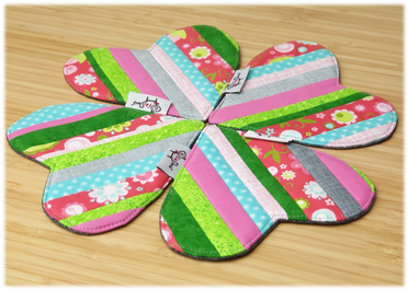 Mug Rug - Hearts "Waiting for Spring"